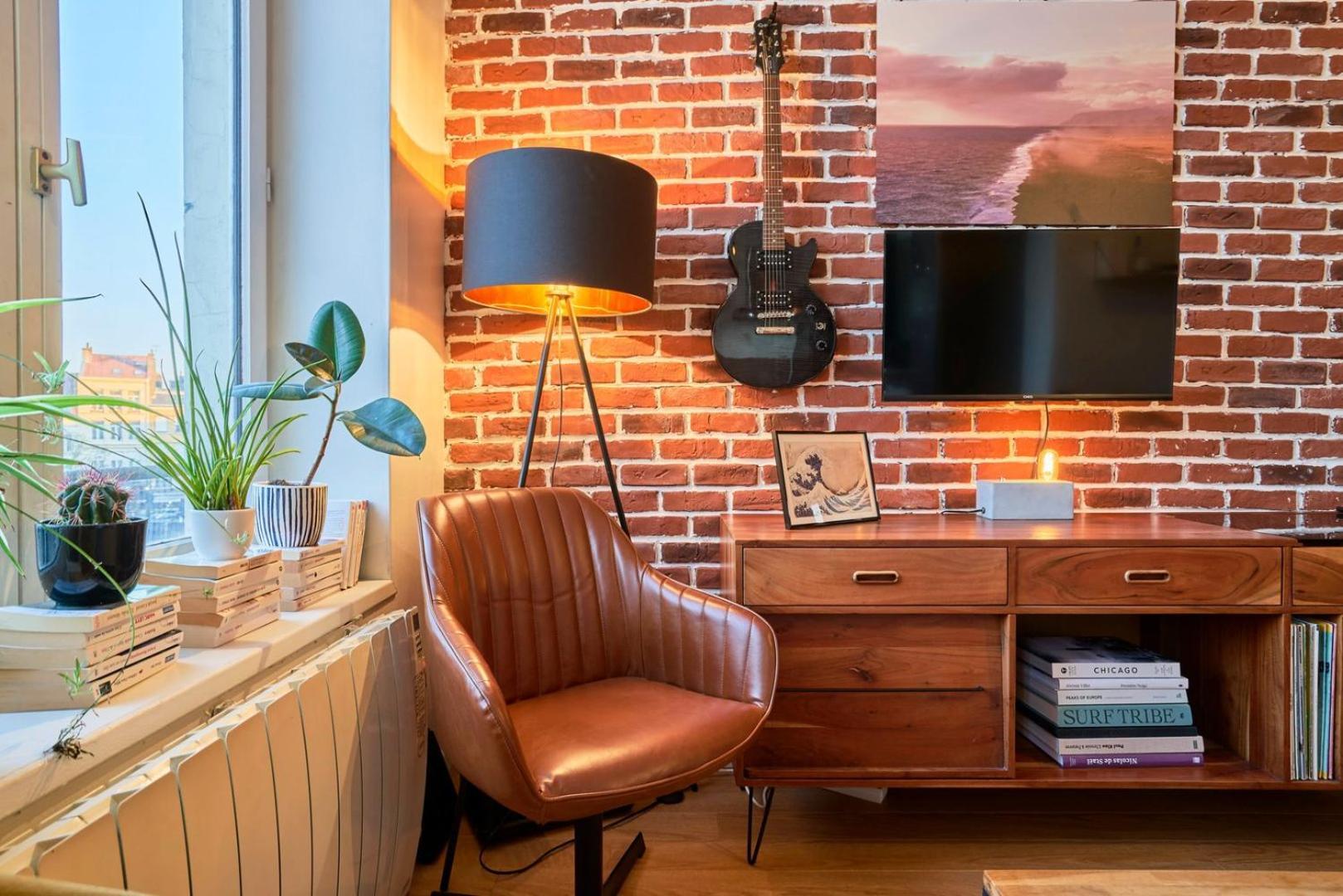 1 Bedroom Apartment Near Metro, Shops & Schools Lille Exteriör bild